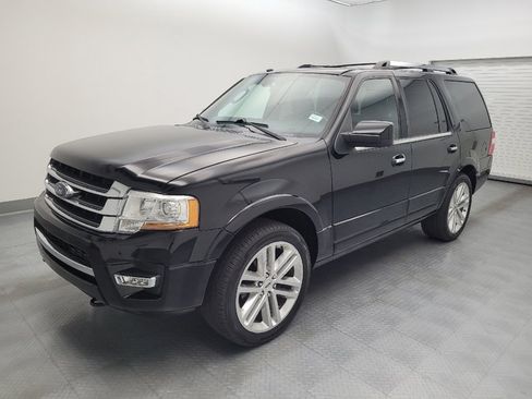Used 2016 Ford Expedition Limited w/ Equipment Group 301A AWD/4WD image 2