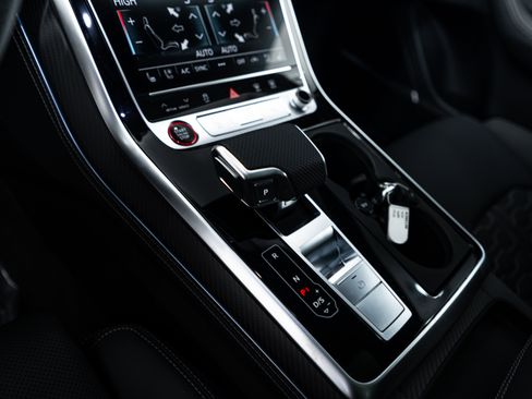 New 2026 Audi RS Q8 performance image 11