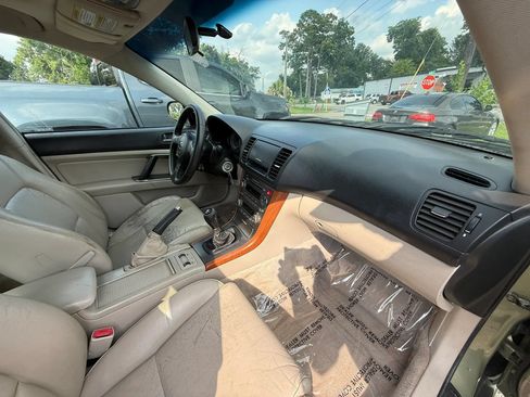Used 2005 Subaru Outback 2.5i Limited AWD/4WD image 13