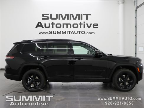 New 2026 Jeep Grand Cherokee L Limited AWD/4WD image 1