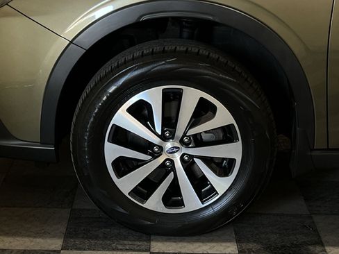 Used 2020 Subaru Outback Premium AWD/4WD image 17