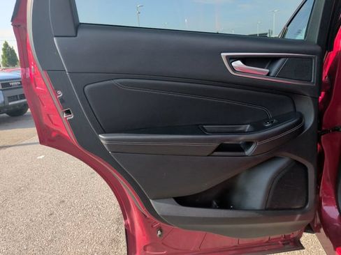 Used 2022 Ford Edge Titanium AWD/4WD image 21