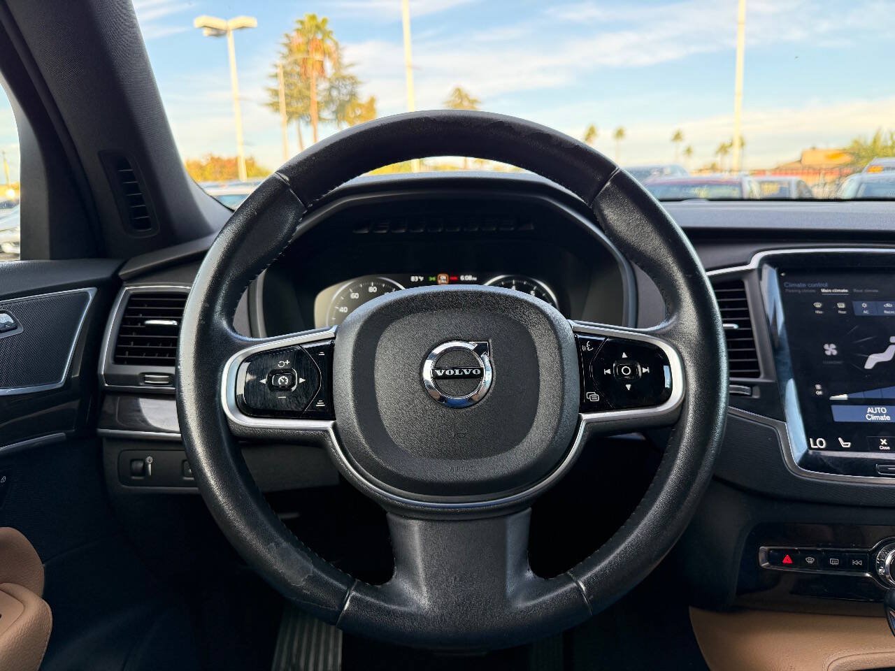 Used 2019 Volvo XC90 T6 Momentum w/ Advanced Package AWD/4WD image 19