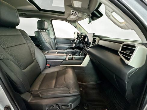 Used 2022 Toyota Tundra Limited w/ TRD Off-Road Package image 27