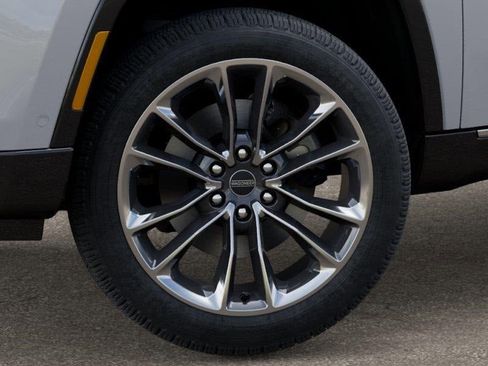 New 2025 Jeep Wagoneer L Series III w/ Premium Group I image 8