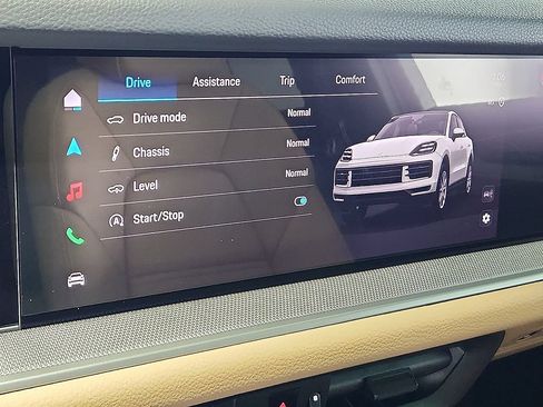 Certified 2026 Porsche Cayenne Coupe AWD/4WD image 26