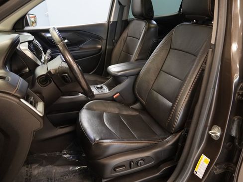 Used 2019 GMC Terrain SLT w/ Preferred Package AWD/4WD image 3