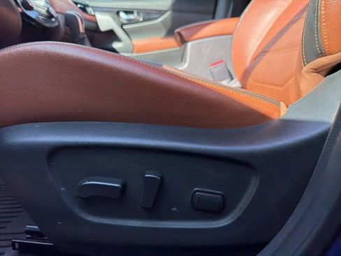 Used 2017 Nissan Rogue SL w/ SL Premium Package AWD/4WD image 15