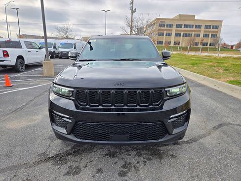 New 2025 Jeep Grand Cherokee Limited image 10