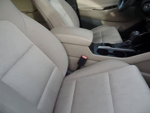 Used 2017 Hyundai Tucson SE image 17