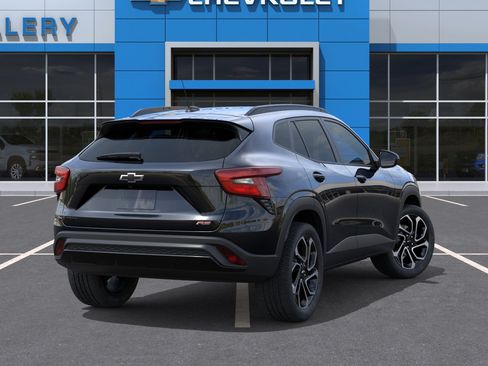 New 2026 Chevrolet Trax RS w/ Driver Confidence Package FWD image 4