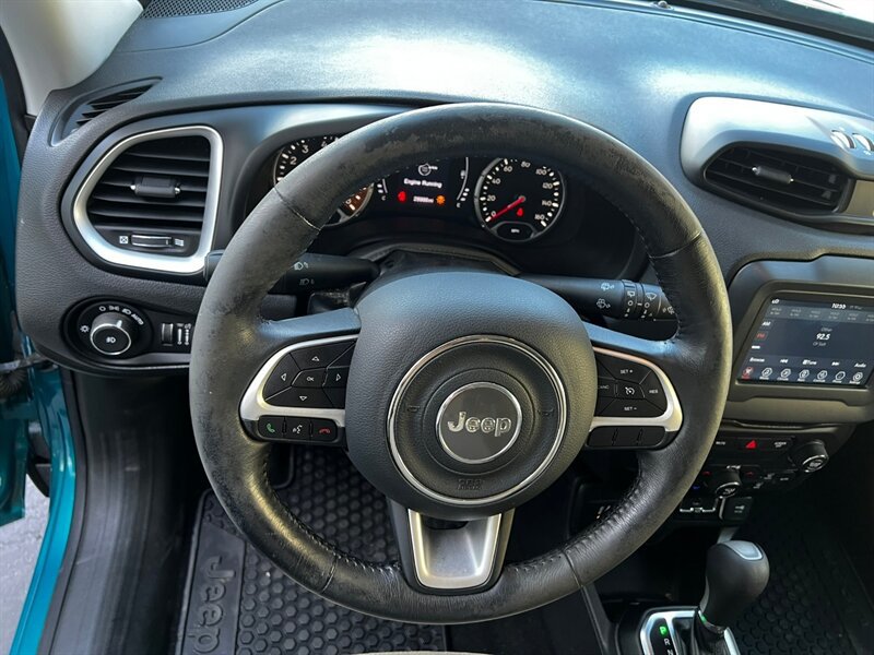Used 2019 Jeep Renegade Latitude w/ Safety & Security Group II AWD/4WD image 26