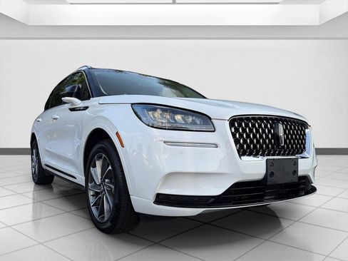 Used 2021 Lincoln Corsair Grand Touring AWD/4WD image 7
