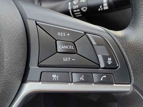 Used 2023 Nissan Sentra SV FWD image 16