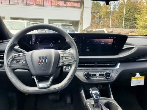 New 2026 Buick Envista Preferred FWD image 14