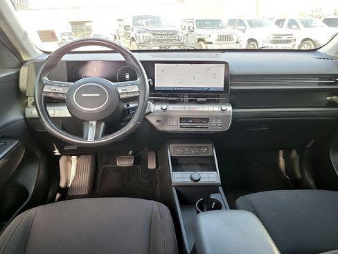 Used 2024 Hyundai Kona SEL w/ Convenience Package AWD/4WD image 10
