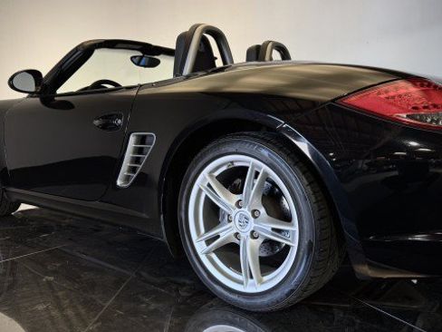 Used 2011 Porsche Boxster RWD image 21