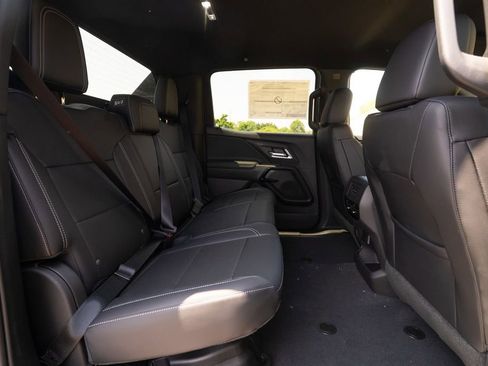 New 2025 Chevrolet Silverado EV LT image 13