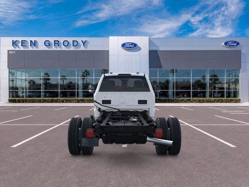 New 2026 Ford F550 2WD Regular Cab Super Duty image 5