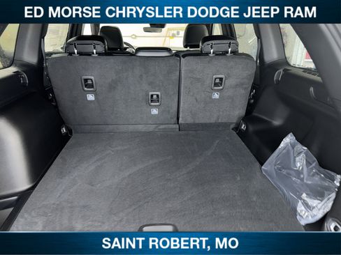 New 2025 Jeep Grand Cherokee Altitude AWD/4WD image 37
