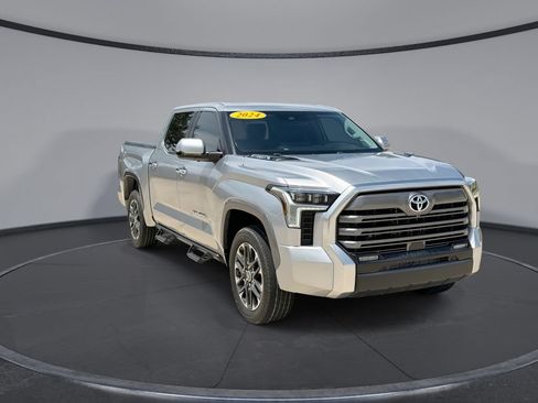 Used 2024 Toyota Tundra Limited AWD/4WD image 12