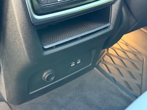 Used 2025 BMW X5 M60i image 32