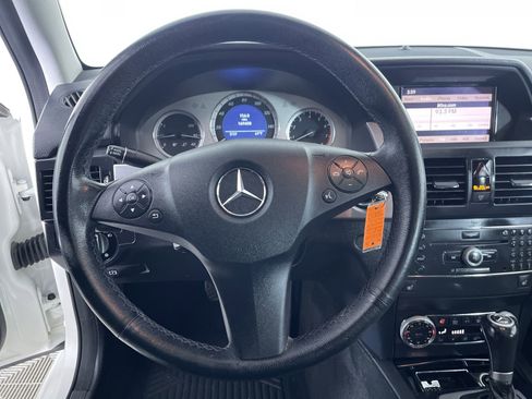 Used 2010 Mercedes-Benz GLK 350 4MATIC image 16