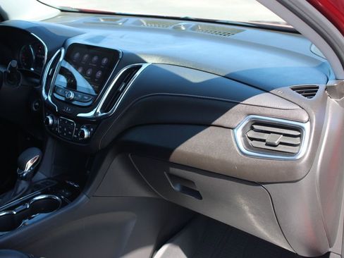 Used 2023 Chevrolet Equinox Premier AWD/4WD image 32