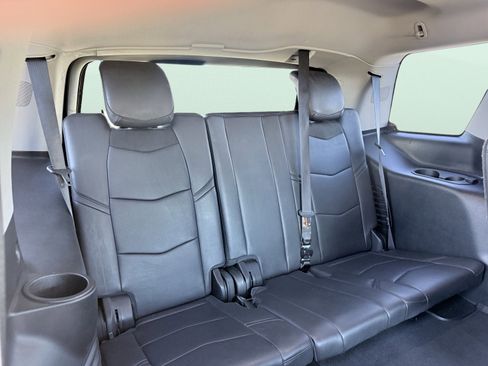 Used 2018 Cadillac Escalade Premium Luxury image 48