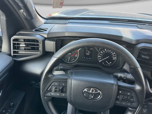 Used 2025 Toyota Tundra SR5 w/ SR5 Convenience Package AWD/4WD image 28