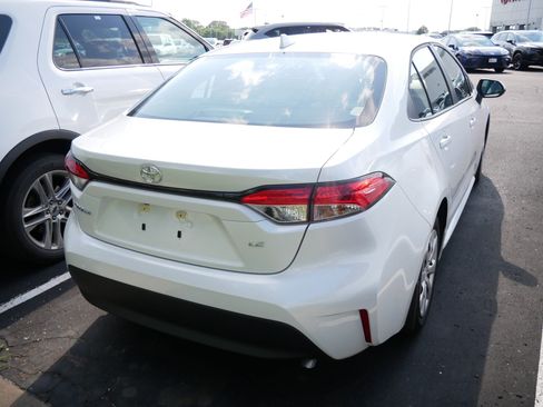 Used 2026 Toyota Corolla LE FWD image 6
