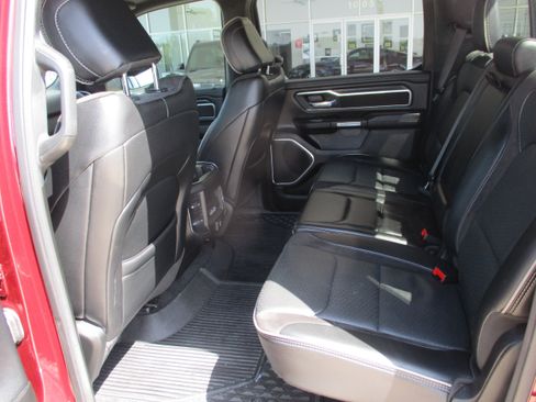 Used 2023 RAM 1500 Laramie AWD/4WD image 5
