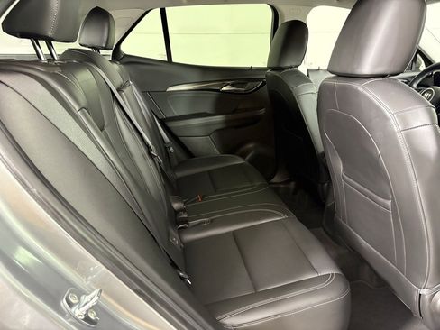 Used 2025 Buick Envision Preferred image 16