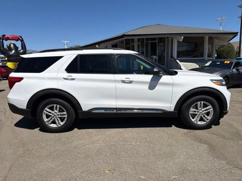 Used 2023 Ford Explorer XLT w/ Equipment Group 202A RWD image 8