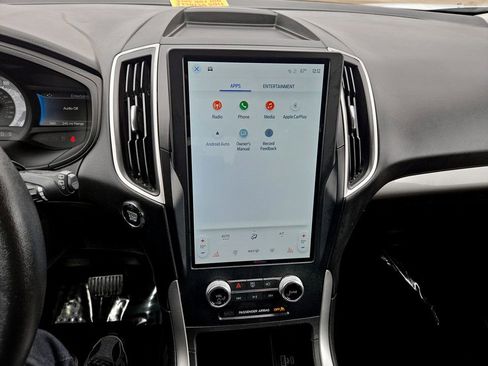 Used 2024 Ford Edge SEL image 25