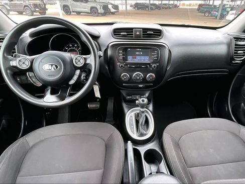 Used 2019 Kia Soul image 13