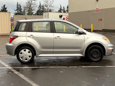 Used 2006 Scion xA FWD image 6