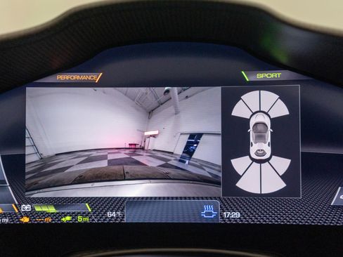 Used 2024 Ferrari SF90 Spider image 39