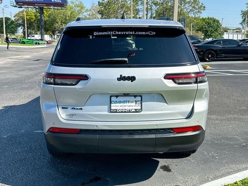 Used 2023 Jeep Grand Cherokee L Laredo AWD/4WD image 6