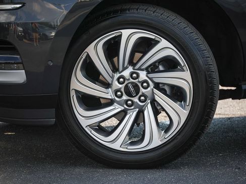 Used 2024 Lincoln Navigator Reserve AWD/4WD image 29