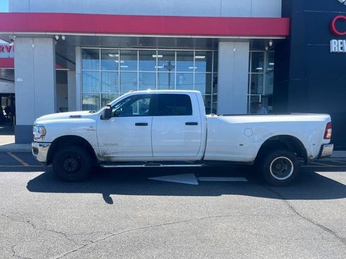 Used 2024 RAM 3500 Big Horn image 4