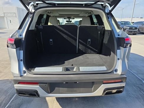 Used 2023 INFINITI QX60 Pure image 10
