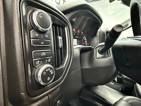 Used 2023 GMC Sierra 2500 Pro w/ Fleet Convenience Package AWD/4WD image 12