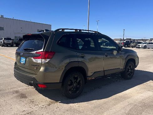 Used 2022 Subaru Forester Wilderness AWD/4WD image 5