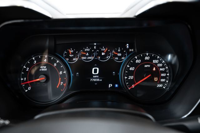 Used 2018 Chevrolet Camaro ZL1 RWD image 30