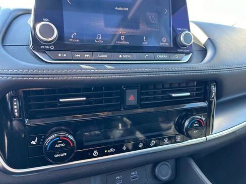 Certified 2023 Nissan Rogue SV w/ SV Premium Package image 18