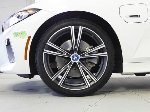 Certified 2023 BMW 330e w/ Premium Package image 5