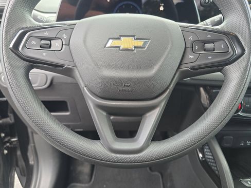 Used 2025 Chevrolet TrailBlazer LT AWD/4WD image 31
