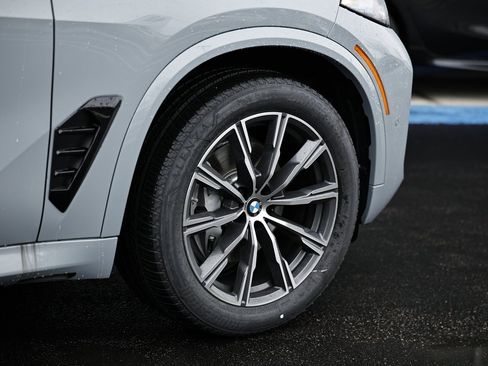 New 2026 BMW X5 xDrive40i image 5