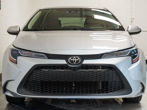 Used 2022 Toyota Corolla LE image 35
